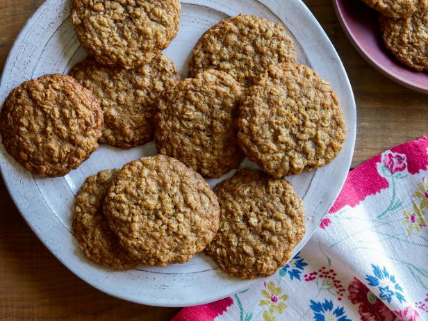 Brown Sugar Oatmeal Cookie Recipe : Food Network Recipe 