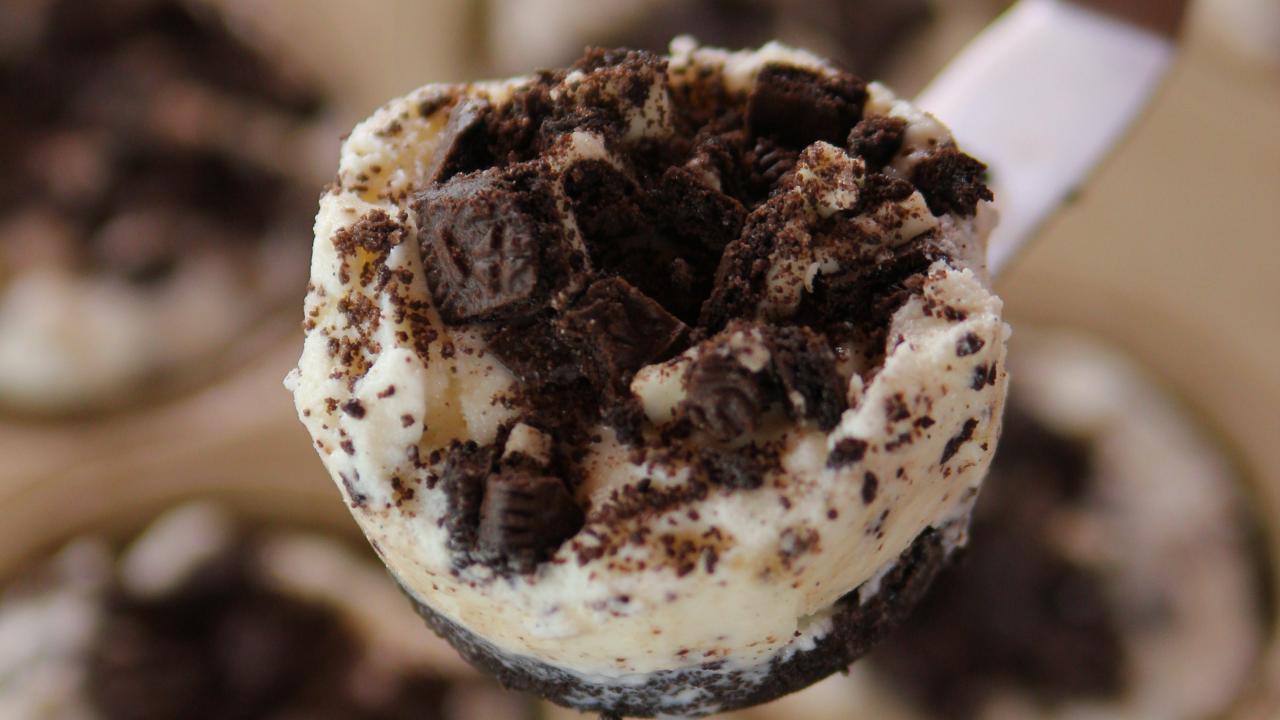 Ree's Cookies-and-Cream Cups