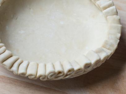 10 Ways to Crimp Pie Crust, Easy Baking Tips and Recipes: Cookies, Breads  & Pastries : Food Network