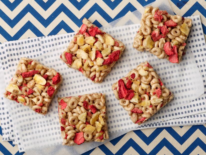 Food Network Kitchenâ  s Strawberry-Banana Cereal Treats for KIDS/THANKSGIVING/CAMP CUTTHROAT, as seen on Food Network.