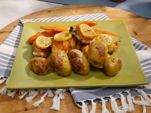 Sunny's Roasted Rosemary and Thyme Chicken, Carrots and Potatoes image