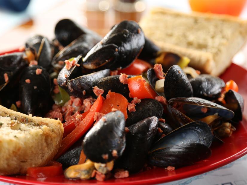 WS of the Portugese Mussels from Shucker's in Cape Cod, MA as seen on Food Network's Diners, Drive-Ins and Dives episode 2309.