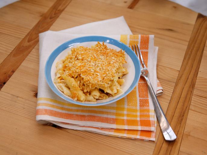Sunny's Easy Chipotle Chicken Baked Mac and Cheese Recipe Sunny