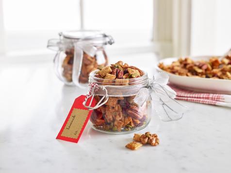 Pecan and Walnut Holiday Nut Mix