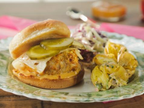 "Barbie-Q" Chicken Sliders