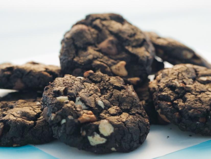 Chocolate Fudge Chip Cookies Recipe | Trisha Yearwood ...