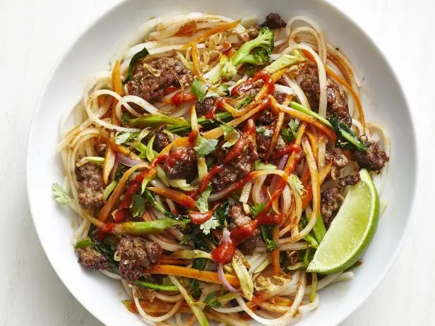 Beef and Broccoli Peanut Noodles Recipe - Chef's Resource Recipes