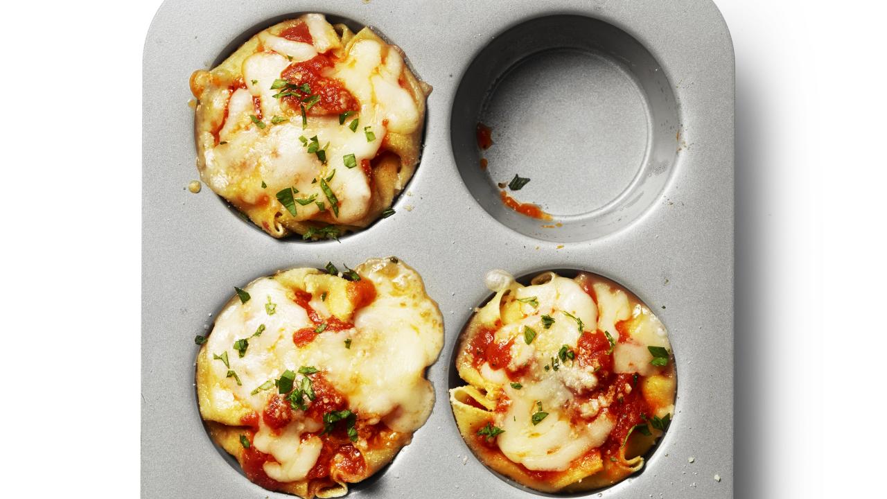 How to Bake Eggs in a Muffin Tin in the Oven - Key To My Lime