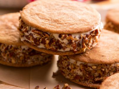 Salted Caramel Snickerdoodle Ice Cream Sandwiches prepared by host Tiffani Amber Theissen for Burgers and Beer night, as seen on Cooking Channel's Dinner at Tiffani's, Season 2.