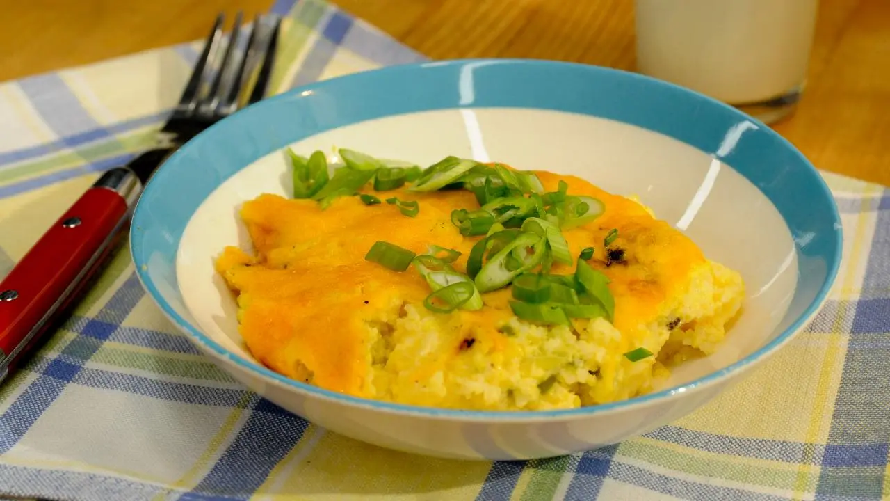 Cheesy Sausage Breakfast Grits