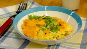 Cheesy Sausage Breakfast Grits