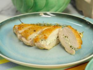 KC0808H_Goat-Cheese-and-Herb-Stuffed-Chicken-Breast_s4x3