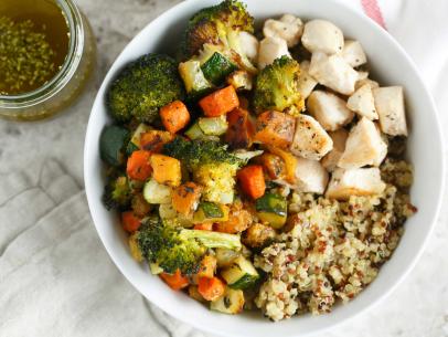 https://food.fnr.sndimg.com/content/dam/images/food/fullset/2016/1/5/2/fnd_julie-wampler-party-of-two-chicken-and-roasted-vegetable-quinoa-bowls.jpg.rend.hgtvcom.406.305.suffix/1452032677847.jpeg