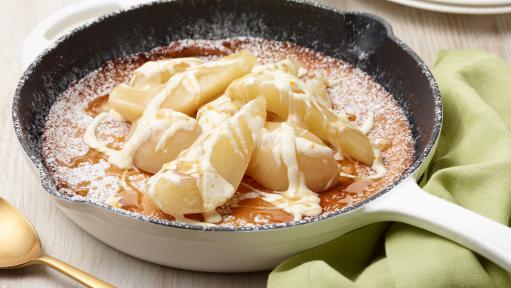 https://food.fnr.sndimg.com/content/dam/images/food/fullset/2016/10/16/2/AS0712H_Gingerbread-Dutch-Baby-with-Poached-Maple-Pears-and-Creme-Fraiche_s4x3.jpg.rend.hgtvcom.511.288.suffix/1543618396197.jpeg