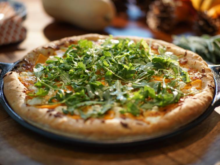 Butternut Squash and Arugula Pizza Recipe Valerie Bertinelli Food