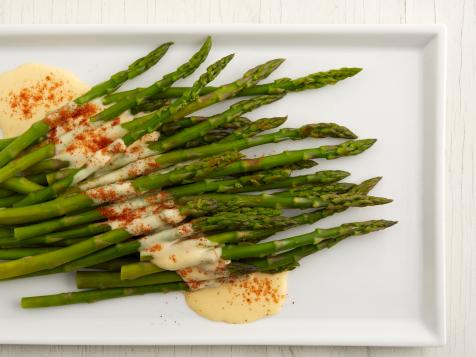Asparagus with Hollandaise