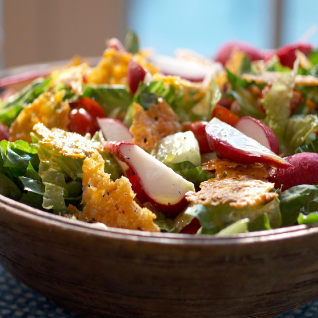 Recipe: An apple frisee salad gets a flourish from Parmesan crisps