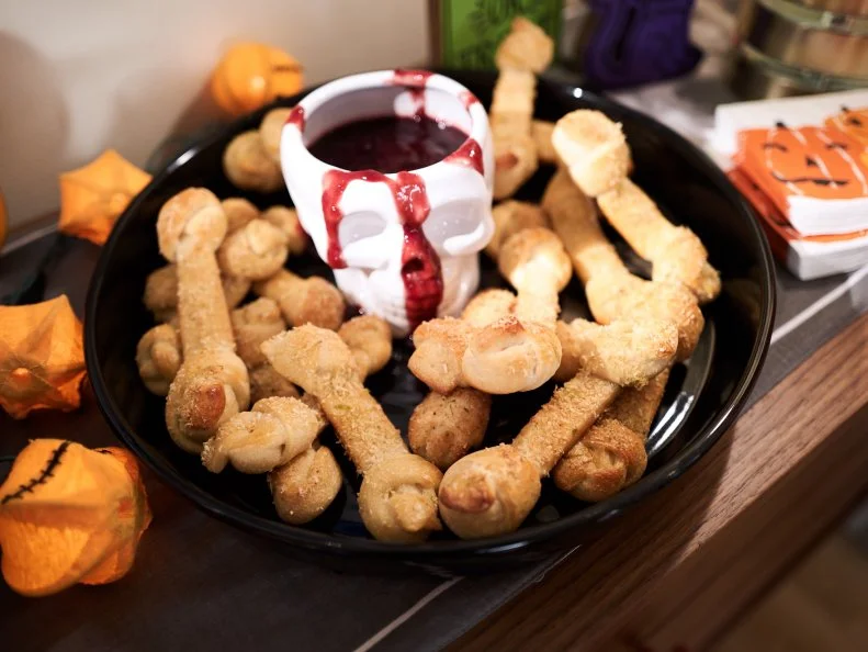Host Giada De Laurentiis' dish, Coconut Bones, as seen on Food Network's Giada's Holiday Handbook, Season 2.