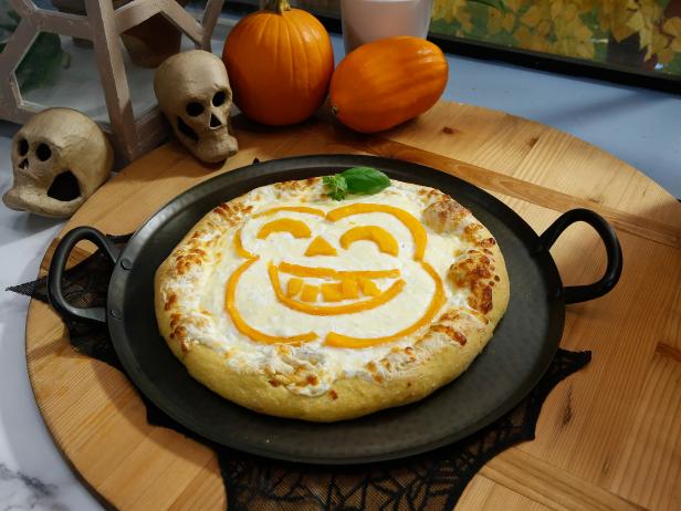 Pumpkin Crust Halloween Pizza