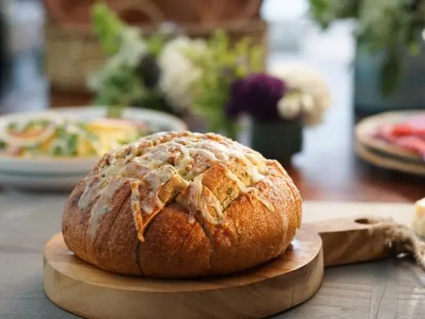 Pull-Apart Garlic Bread with Asiago Cheese Recipe | Valerie Bertinelli | Food Network