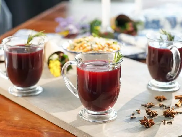 Slow-Cooker Mulled Wine Recipe | Valerie Bertinelli | Food Network