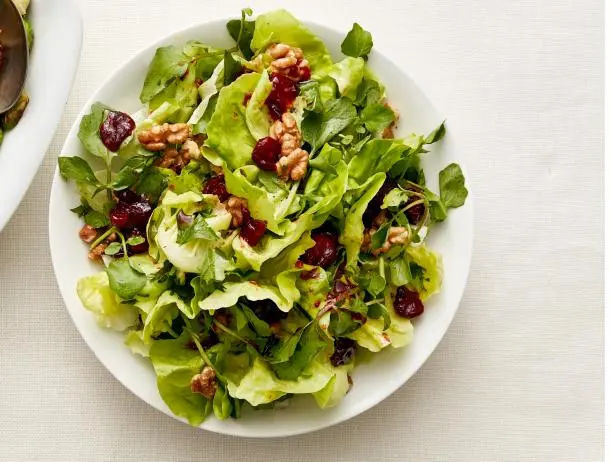 Green Salad with Cranberry Vinaigrette