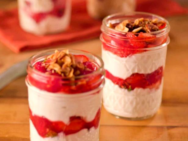 Berries Romanoff Parfait_image