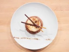 Host Duff Goldman's dish, Homemade S'Mores, as seen on Food Network's Duff's Sweet Spot, Season 3.