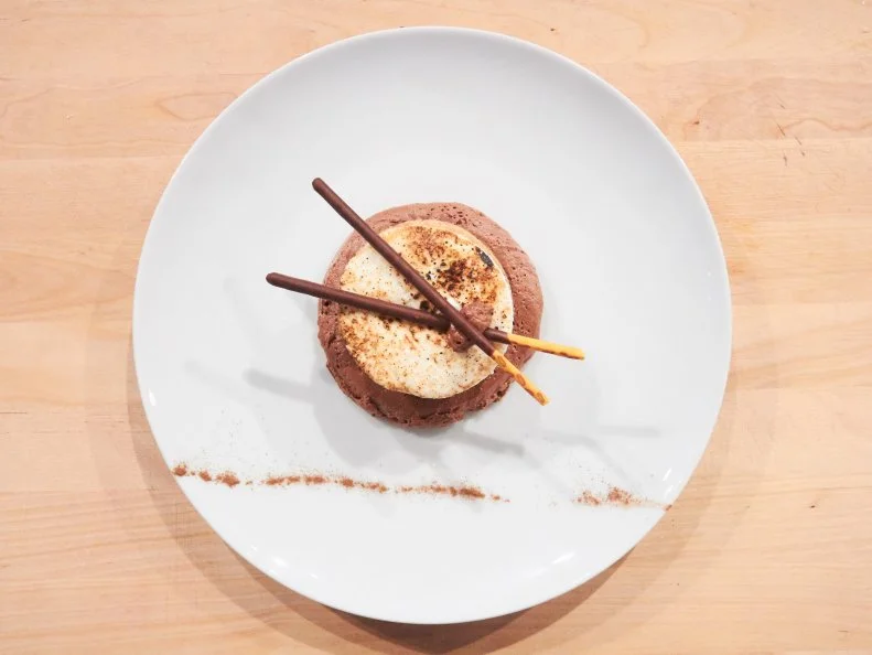 Host Duff Goldman's dish, Homemade S'Mores, as seen on Food Network's Duff's Sweet Spot, Season 3.