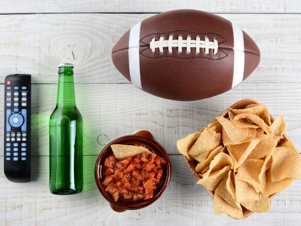 Super Bowl Party Fails and Mistakes to Avoid : Food Network, Super Bowl  Recipes and Food: Chicken Wings, Dips, Nachos : Food Network