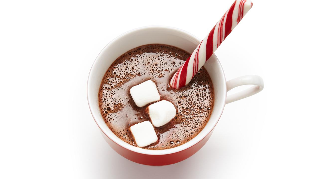 Hot Cocoa Recipe Hacks for the Holidays