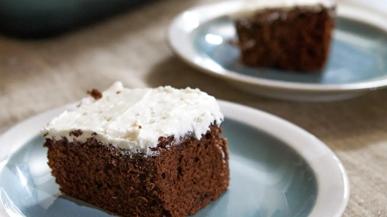Red Wine Chocolate Cake with Vanilla Buttercream