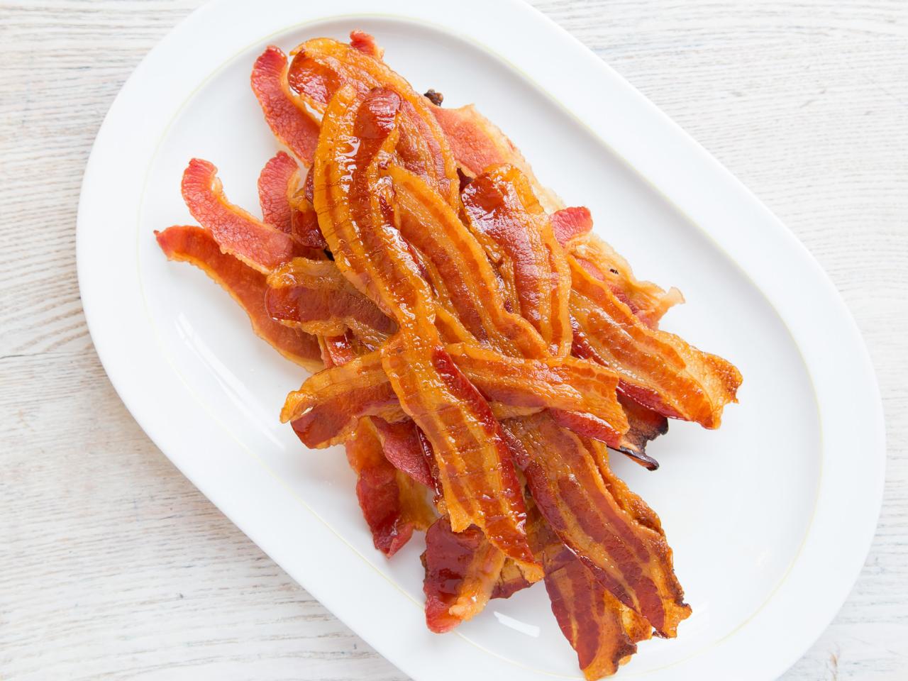How to Cook Better Bacon in a Pan, FN Dish - Behind-the-Scenes, Food  Trends, and Best Recipes : Food Network