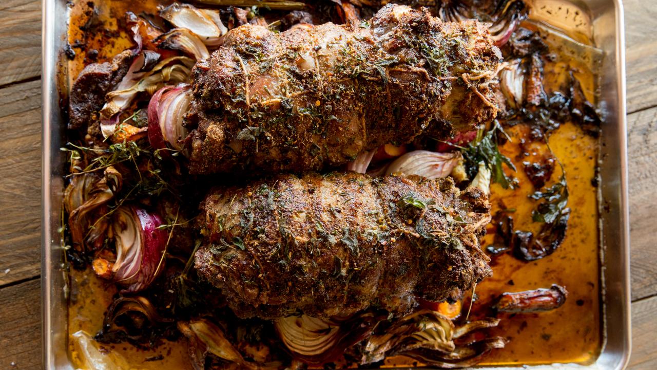 https://food.fnr.sndimg.com/content/dam/images/food/fullset/2016/12/9/0/FND_Chefs-Picks-Christmas-Dinner-The-Country-Cat-John-Valls-Bread-Pudding-Stuffed-Lamb-Shoulder_s4x3.jpg.rend.hgtvcom.1280.720.suffix/1481331640474.jpeg