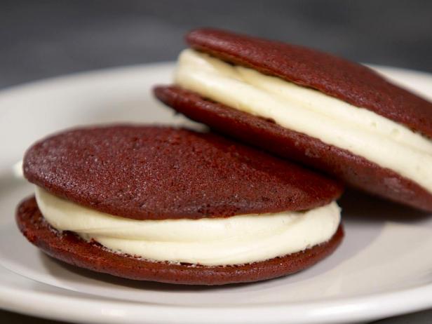 Red Velvet Whoopie Pies