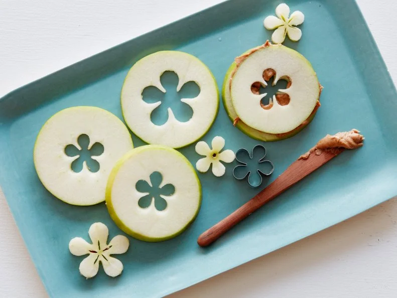 8 SURPRISING USES FOR COOKIE CUTTERS  1. Pancake Mold 2. Pizza PrettyFier 3. Sandwich Shaper 4. Cocktail Garnish 5. Pie Toppers 6. Mini Cake Cutter 7. Cheese Slicer 8. Apple Corer 8 Surprising Uses For Cookie Cutters Food Network Kitchen Food Network Pancake Mold, Frozen Pizza, Sandwich Shaper, Cocktail Garnish, Pie Toppers, Mini Cake Cutter, Cheese Slicer, Apple Corer 12 THINGS YOU SHOULD MAKE WITH PANCAKES