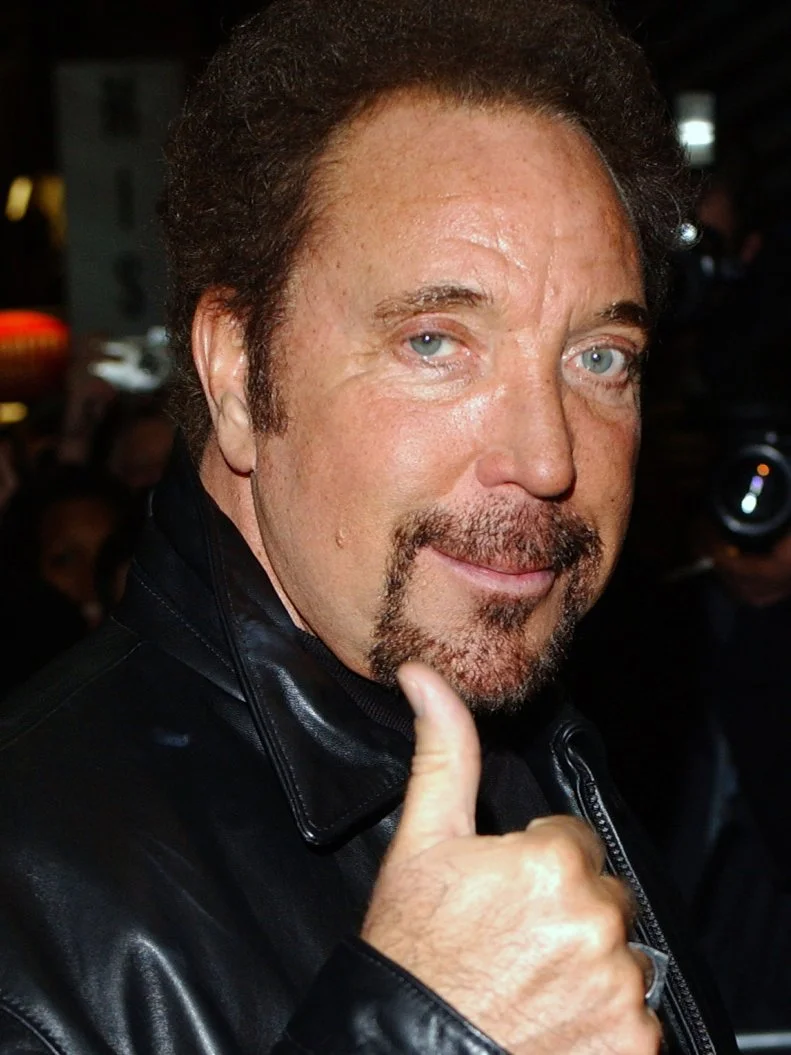 LONDON - FEBRUARY 17:  Singer Tom Jones arrives for the UK film premiere of "Confessions Of A Dangerous Mind" at the UGC Haymarket February 17, 2003 in London, United Kingdom.  (Photo by John Li/Getty Images)