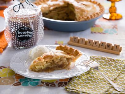 An apple pie prepared with granny smith and macintosh apples, and vanilla bean paste, by host Tiffani Thiessen, as seen on Cooking Channel's Dinner at Tiffani's, Season 2.