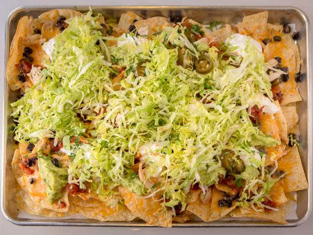 Chicken and Black Bean Nachos_image