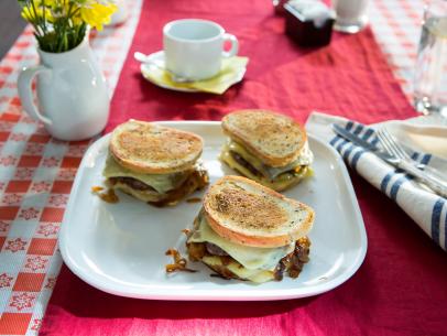 Beauty photo of Patty Melt during Retro Diner, as seen on Cooking Channel's Dinner at Tiffani's, Season 2.
