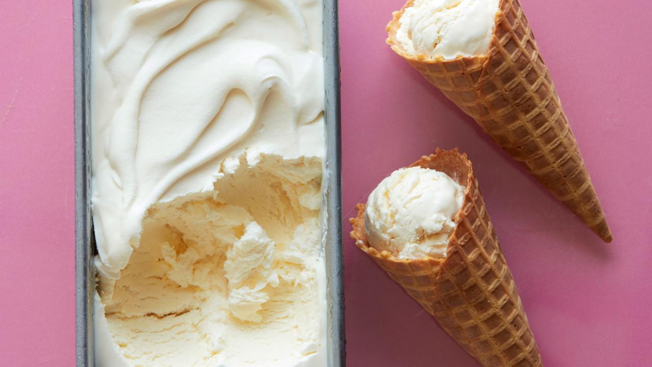 No-Churn Vanilla Ice Cream - Love Grows Wild