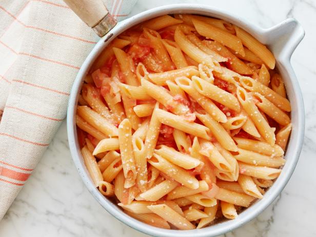 FNK ONEPOT PENNE ALLA VODKA, Food Network Kitchen, Food Network, Olive Oil, Onion, Tomato Paste, Red Pepper Flakes, Diced Tomatoes, Penne, Vodka, Heavy Cream, Parmesan, Basil