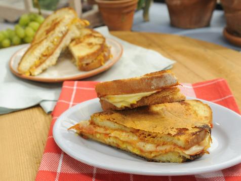Pizza Parlor Grilled Cheese