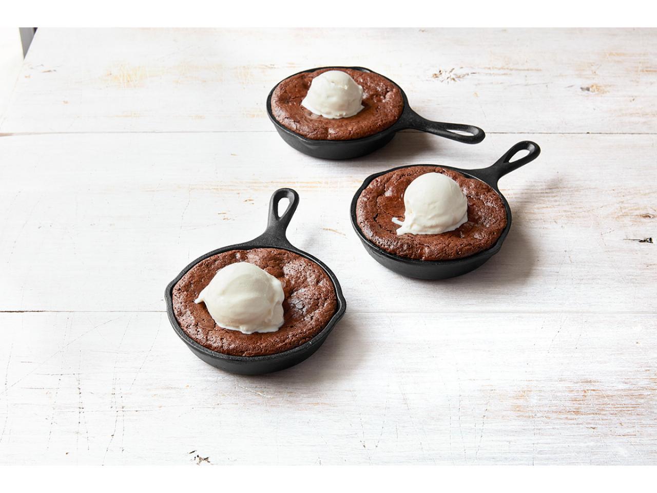 Mini Cast Iron Skillet Brownie