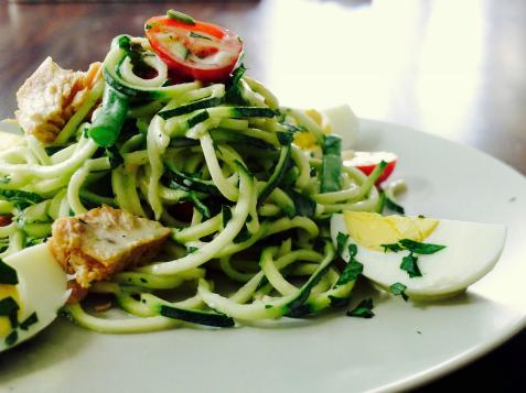 Gluten-Free Zucchini Noodles Tuna Nicoise
