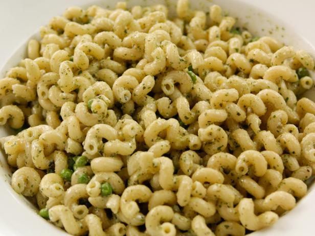 Pasta with Pesto and Peas Recipe | Ree Drummond | Food Network