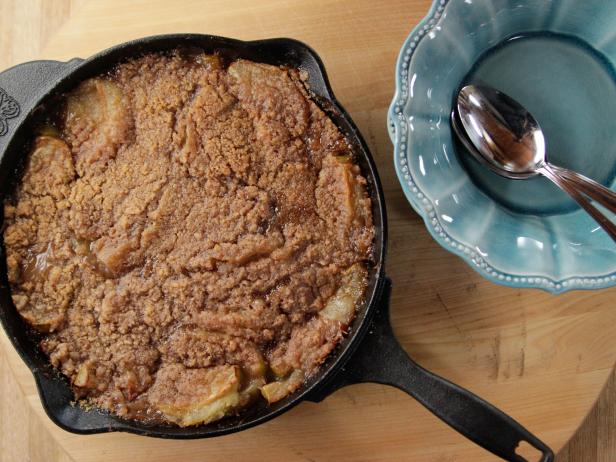 Skillet Apple Crisp Recipe Ree Drummond Food Network