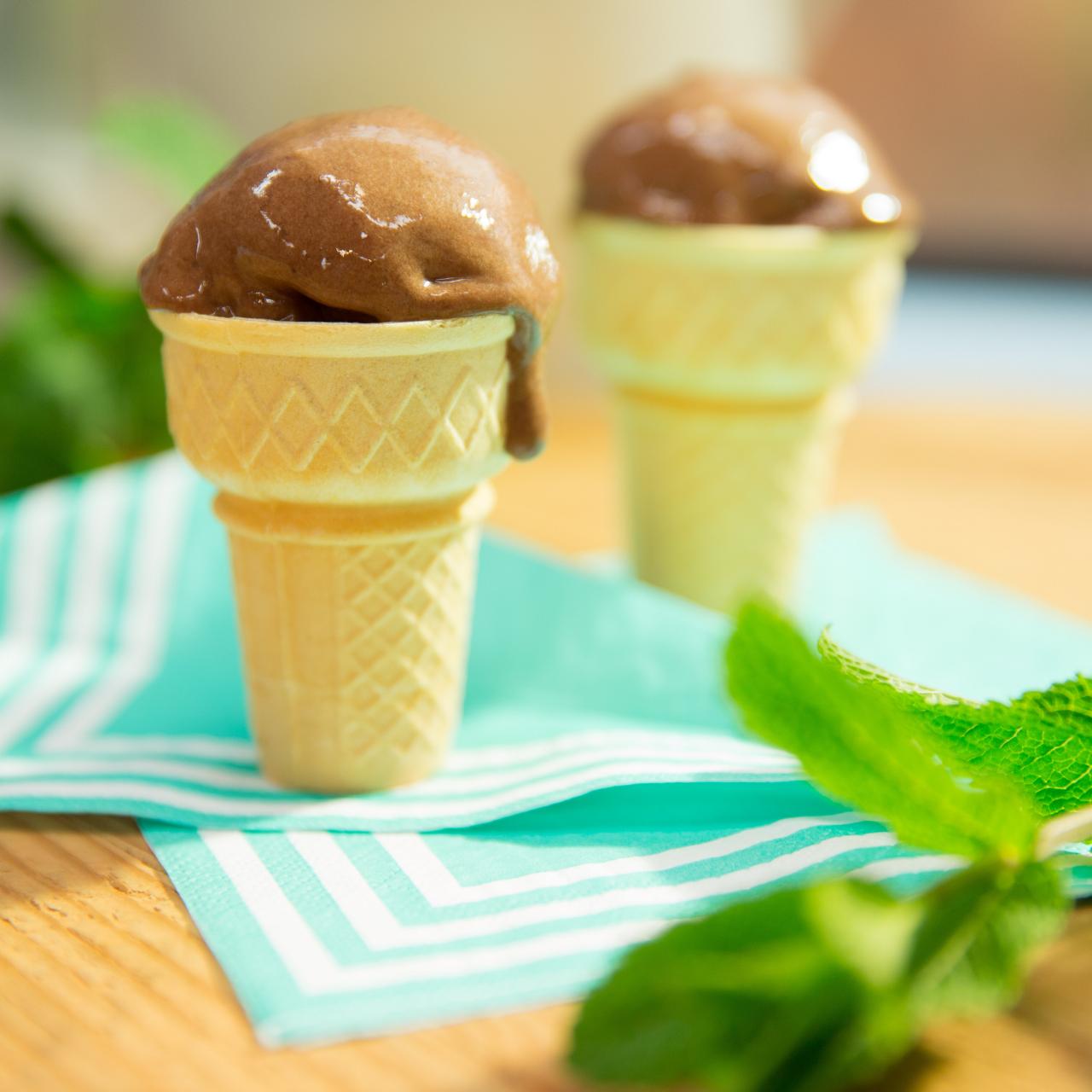 Why Do Mint & Chocolate Taste So Good Together? - Blog