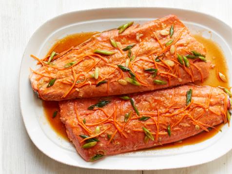 Grilled Salmon with Carrot-Sesame Dressing