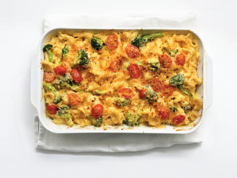 Mac and Cheese with Broccoli and Tomatoes